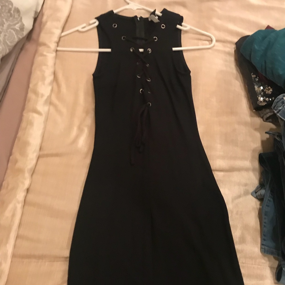 Black lace up front slit xs Windsor dress